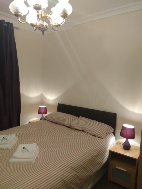 Acton Lodge Guest House Londen Kamer foto