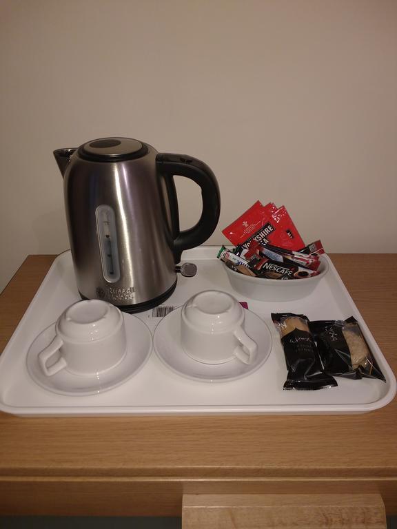 Acton Lodge Guest House Londen Kamer foto