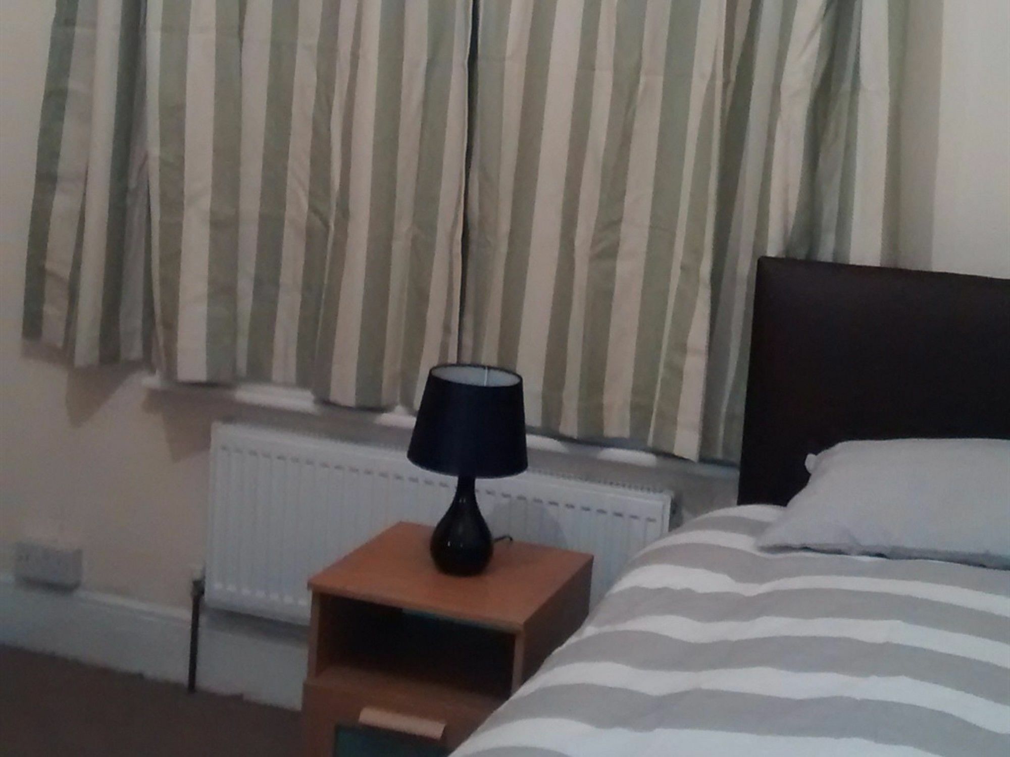 Acton Lodge Guest House Londen Buitenkant foto